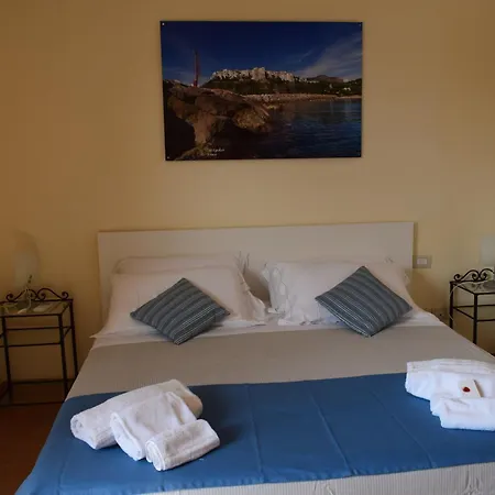 Omero 1 Villa